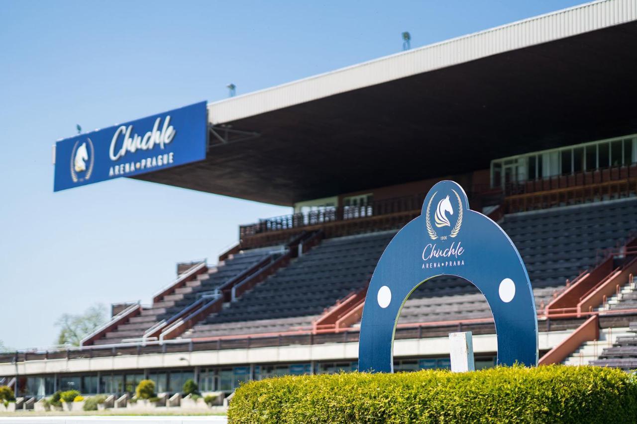 B&B Chuchle Arena Praha Extérieur photo